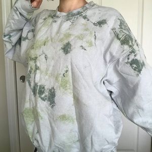 UO Renewal turquoise tie dye crewneck